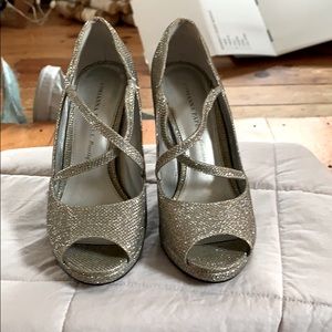 Adrianna Papell high heel size 7 1/2 worn twice
